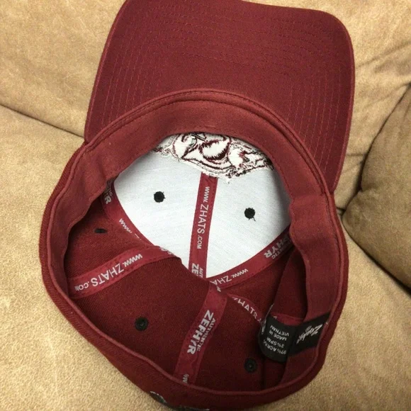 NCAA Arizona Razorbacks hat - Picture 3 of 3